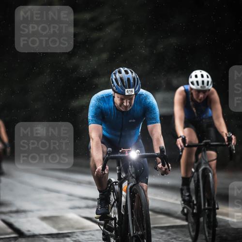 13.09.2026 - Stadtparktriathlon H.Heesch http://msf.ph/oto/10309817 13.09.2026 11:43:00 Radfahren 726, 729, 758, 822 meine-sportfotos.de