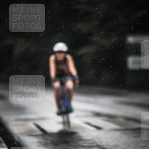 13.09.2026 - Stadtparktriathlon H.Heesch http://msf.ph/oto/10309872 13.09.2026 11:43:01 Radfahren 726, 729, 758, 822 meine-sportfotos.de