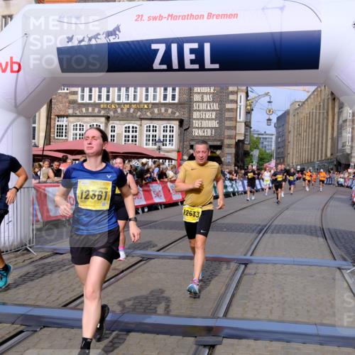 13.09.2026 - 21. swb-Marathon Bremen Tim E. http://msf.ph/oto/10309875 13.09.2026 10:52:49 Ziel 10193, 10761, 10812, 10906, 10958, 11109, 11144, 11350, 11362, 11604, 11605, 11669, 12361, 12439, 12533 meine-sportfotos.de