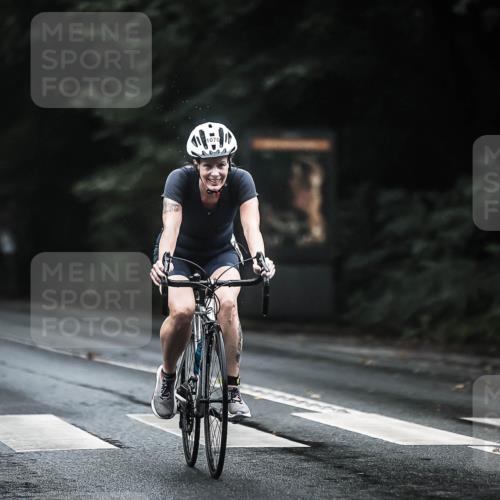 13.09.2026 - Stadtparktriathlon H.Heesch http://msf.ph/oto/10309887 13.09.2026 12:49:52 Radfahren 1070, 1085, 1089, 1281 meine-sportfotos.de