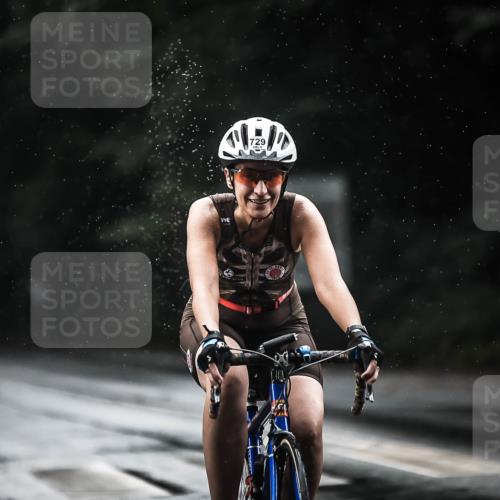 13.09.2026 - Stadtparktriathlon H.Heesch http://msf.ph/oto/10309889 13.09.2026 11:43:03 Radfahren 729, 758, 822, 908, 916, 924 meine-sportfotos.de