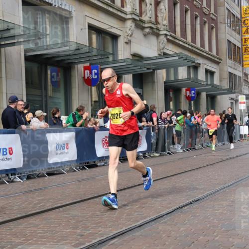 13.09.2026 - 21. swb-Marathon Bremen Strokosch-Dieckow http://msf.ph/oto/10309902 13.09.2026 10:54:52 Ziel 10555, 10646, 11001, 11014, 11466, 11620, 11631, 11860, 11908, 11910, 11976, 12201, 12218, 12549, 10589, 10608, 10646, 10704, 10901, 11040, 11174, 11389, 11569, 11874, 11889, 12038, 12313, 12519, 12800, 13526, 13592 meine-sportfotos.de
