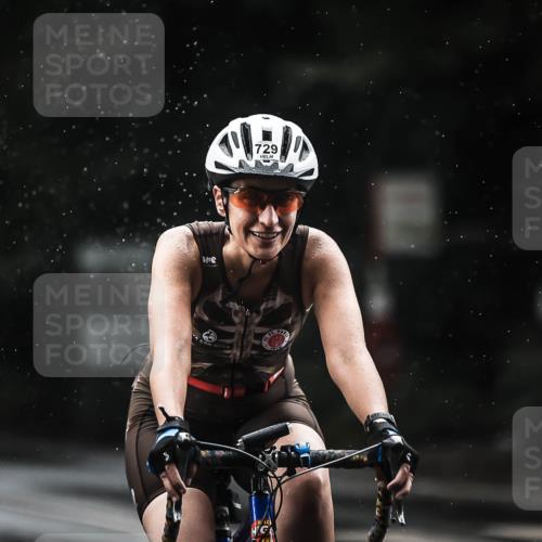 13.09.2026 - Stadtparktriathlon H.Heesch http://msf.ph/oto/10309909 13.09.2026 11:43:03 Radfahren 729, 758, 822, 908, 916, 924 meine-sportfotos.de