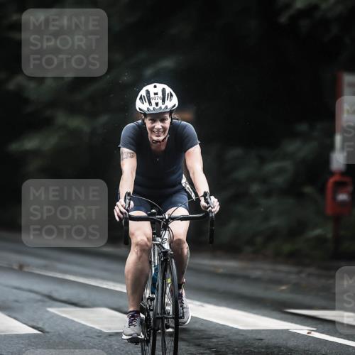 13.09.2026 - Stadtparktriathlon H.Heesch http://msf.ph/oto/10309910 13.09.2026 12:49:53 Radfahren 1070, 1085, 1089, 1300 meine-sportfotos.de