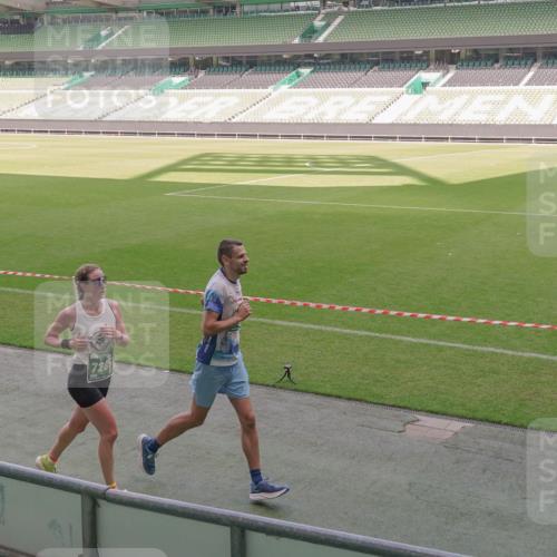13.09.2026 - 21. swb-Marathon Bremen Michael Burmester http://msf.ph/oto/10309937 13.09.2026 12:43:53 Laufen im Stadion 439, 493, 623, 678, 681, 749, 819, 969, 1009, 1223, 1224, 1301, 1335, 1372, 1498, 1562, 1696, 1712, 1745, 1770, 1879, 1921, 2098, 2207, 2651, 2683, 3251, 3500, 3584, 3688, 4096, 4118, 4328, 4739, 4847, 4904, 5143, 5199, 5316, 5369, 5601, 5663, 5776, 5828, 6359, 6579, 6973, 7015, 7170, 7265, 7715, 7841, 7950, 8028, 8311, 8689, 8749, 8850, 8994, 9120, 9137, 9153, 9200, 9233, 9533, 9849, 13063, 13237, 126, 371, 453, 603, 640, 650, 671, 735, 744, 807, 862, 912, 957, 1136, 1336 meine-sportfotos.de
