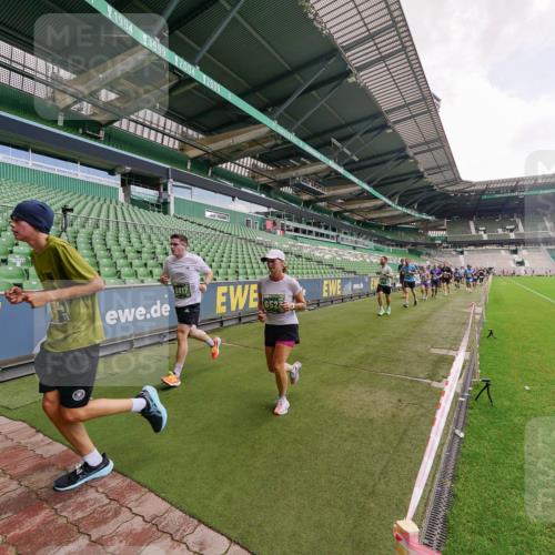 13.09.2026 - 21. swb-Marathon Bremen Michael Burmester http://msf.ph/oto/10309954 13.09.2026 13:07:06 Laufen im Stadion 109, 132, 156, 217, 287, 303, 310, 372, 430, 454, 489, 578, 607, 613, 682, 716, 784, 800, 808, 809, 831, 834, 846, 911, 922, 1083, 1173, 1189, 1205, 1210, 1274, 1322, 1364, 1365, 1369, 1387, 1395, 1437, 1532, 1533, 1545, 1574, 1581, 1600, 1823, 1831, 1841, 1848, 1854, 1871, 1909, 1926, 1938, 2003, 2070, 2076, 2090, 2219, 2244, 2275, 2283, 2310, 2318, 2355, 2356, 2393, 2405, 2440, 2464, 2492, 2565, 2699, 2707, 2721, 2731, 2755, 2802, 2818, 2831, 2902, 2911, 2949, 2960, 3055 meine-sportfotos.de