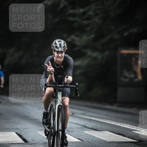 13.09.2026 - Stadtparktriathlon H.Heesch http://msf.ph/oto/10309964 13.09.2026 12:49:56 Radfahren 1070, 1085, 1089, 1177, 1210, 1300 meine-sportfotos.de