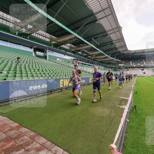 13.09.2026 - 21. swb-Marathon Bremen Michael Burmester http://msf.ph/oto/10309977 13.09.2026 13:07:10 Laufen im Stadion 109, 132, 156, 217, 287, 303, 310, 372, 430, 454, 489, 578, 607, 613, 682, 716, 784, 800, 808, 809, 831, 834, 846, 911, 922, 1083, 1173, 1189, 1205, 1210, 1274, 1322, 1364, 1365, 1369, 1387, 1395, 1437, 1532, 1533, 1545, 1574, 1581, 1600, 1823, 1831, 1841, 1848, 1854, 1871, 1909, 1926, 1938, 2003, 2070, 2076, 2090, 2219, 2244, 2275, 2283, 2310, 2318, 2355, 2356, 2393, 2405, 2440, 2464, 2492, 2565, 2699, 2707, 2721, 2731, 2755, 2802, 2818, 2831, 2866, 2902, 2911, 2949, 2960, 3055 meine-sportfotos.de
