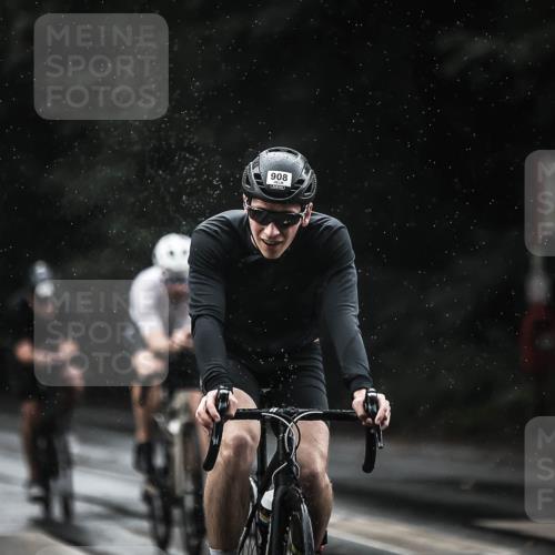 13.09.2026 - Stadtparktriathlon H.Heesch http://msf.ph/oto/10309979 13.09.2026 11:43:08 Radfahren 729, 756, 758, 828, 908, 916, 924 meine-sportfotos.de