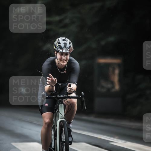 13.09.2026 - Stadtparktriathlon H.Heesch http://msf.ph/oto/10309982 13.09.2026 12:49:56 Radfahren 1070, 1085, 1089, 1177, 1210, 1300 meine-sportfotos.de