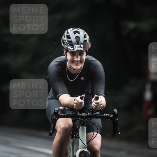 13.09.2026 - Stadtparktriathlon H.Heesch http://msf.ph/oto/10310004 13.09.2026 12:49:57 Radfahren 1070, 1089, 1177, 1210, 1300 meine-sportfotos.de