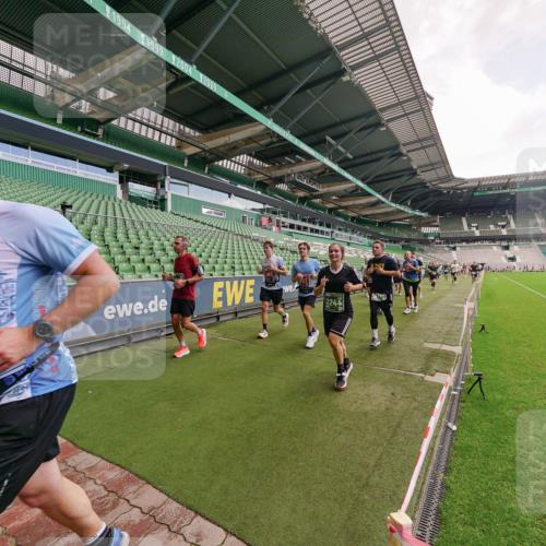 13.09.2026 - 21. swb-Marathon Bremen Michael Burmester http://msf.ph/oto/10310040 13.09.2026 13:07:16 Laufen im Stadion 109, 132, 156, 217, 287, 303, 310, 372, 430, 454, 489, 578, 607, 613, 682, 716, 784, 800, 808, 809, 831, 834, 846, 911, 922, 1083, 1173, 1189, 1205, 1210, 1274, 1322, 1364, 1365, 1369, 1387, 1395, 1437, 1532, 1533, 1545, 1574, 1581, 1600, 1823, 1831, 1841, 1848, 1854, 1871, 1909, 1926, 1938, 2003, 2070, 2076, 2090, 2219, 2275, 2283, 2318, 2355, 2356, 2393, 2405, 2440, 2492, 2565, 2611, 2699, 2707, 2721, 2731, 2755, 2802, 2818, 2831, 2866, 2902, 2911, 2949, 2960, 3055 meine-sportfotos.de