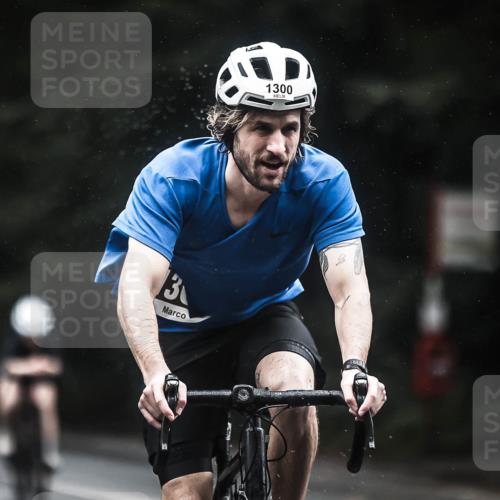 13.09.2026 - Stadtparktriathlon H.Heesch http://msf.ph/oto/10310049 13.09.2026 12:50:00 Radfahren 1089, 1177, 1210, 1276, 1300 meine-sportfotos.de