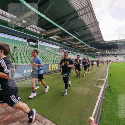 13.09.2026 - 21. swb-Marathon Bremen Michael Burmester http://msf.ph/oto/10310051 13.09.2026 13:07:17 Laufen im Stadion 109, 132, 156, 287, 303, 310, 372, 430, 454, 489, 578, 607, 613, 682, 716, 784, 800, 808, 809, 831, 834, 846, 911, 922, 1083, 1173, 1189, 1205, 1210, 1274, 1322, 1364, 1365, 1369, 1387, 1395, 1437, 1532, 1545, 1574, 1581, 1600, 1823, 1831, 1841, 1848, 1854, 1871, 1909, 1926, 1938, 2003, 2070, 2076, 2090, 2215, 2219, 2275, 2283, 2318, 2355, 2356, 2393, 2405, 2440, 2492, 2565, 2611, 2699, 2707, 2721, 2731, 2755, 2802, 2818, 2831, 2866, 2902, 2911, 2949, 2960, 3055 meine-sportfotos.de