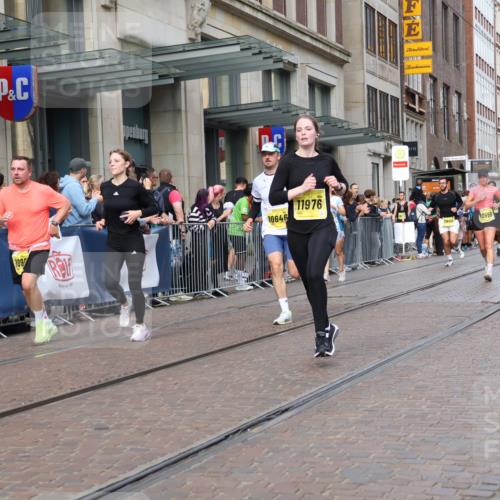 13.09.2026 - 21. swb-Marathon Bremen Strokosch-Dieckow http://msf.ph/oto/10310085 13.09.2026 10:54:55 Ziel 10555, 10725, 11001, 11014, 11466, 11631, 11908, 11910, 11976, 12201, 12218, 12258, 12549, 10589, 10608, 10646, 10704, 10901, 11040, 11174, 11569, 11620, 11860, 11874, 11889, 11976, 12038, 12313, 12519, 12800, 13526, 13592 meine-sportfotos.de