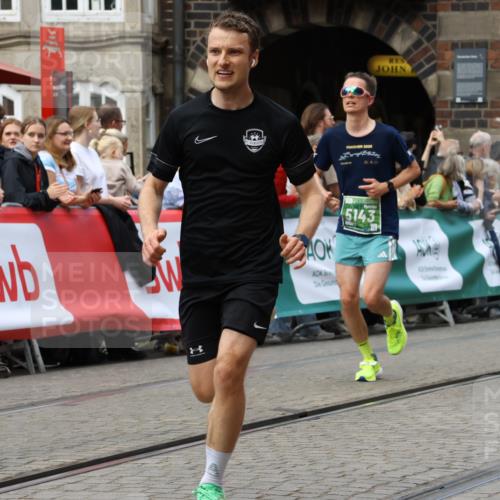 13.09.2026 - 21. swb-Marathon Bremen Strokosch-Dieckow http://msf.ph/oto/10310090 13.09.2026 13:03:38 Ziel 1372, 7206, 7478, 7715, 8028, 1587, 2889, 5143, 6973, 8096, 9642 meine-sportfotos.de