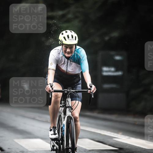 13.09.2026 - Stadtparktriathlon H.Heesch http://msf.ph/oto/10310104 13.09.2026 12:50:02 Radfahren 1089, 1177, 1210, 1276, 1300 meine-sportfotos.de