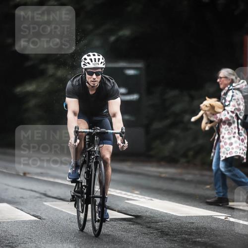 13.09.2026 - Stadtparktriathlon H.Heesch http://msf.ph/oto/10310123 13.09.2026 12:50:04 Radfahren 1177, 1210, 1276, 1300 meine-sportfotos.de