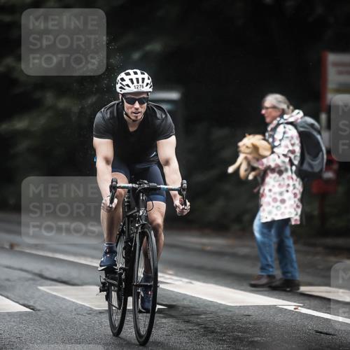 13.09.2026 - Stadtparktriathlon H.Heesch http://msf.ph/oto/10310129 13.09.2026 12:50:04 Radfahren 1177, 1210, 1276, 1300 meine-sportfotos.de
