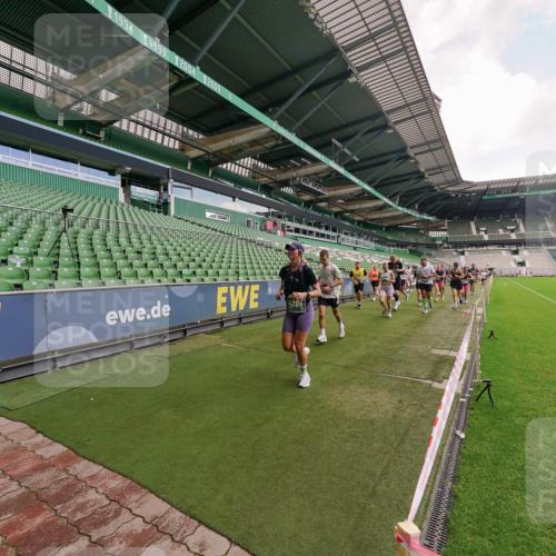 13.09.2026 - 21. swb-Marathon Bremen Michael Burmester http://msf.ph/oto/10310167 13.09.2026 13:07:31 Laufen im Stadion 109, 132, 156, 287, 303, 310, 372, 430, 454, 489, 551, 578, 607, 613, 682, 716, 800, 808, 809, 831, 834, 846, 884, 911, 922, 1083, 1173, 1189, 1205, 1210, 1285, 1322, 1364, 1365, 1369, 1387, 1395, 1437, 1532, 1545, 1574, 1600, 1688, 1823, 1831, 1841, 1848, 1854, 1871, 1909, 1926, 1938, 2003, 2070, 2090, 2215, 2219, 2275, 2283, 2318, 2355, 2356, 2366, 2405, 2440, 2492, 2565, 2611, 2635, 2699, 2707, 2721, 2731, 2755, 2782, 2802, 2818, 2831, 2866, 2902, 2911, 2949, 2960 meine-sportfotos.de