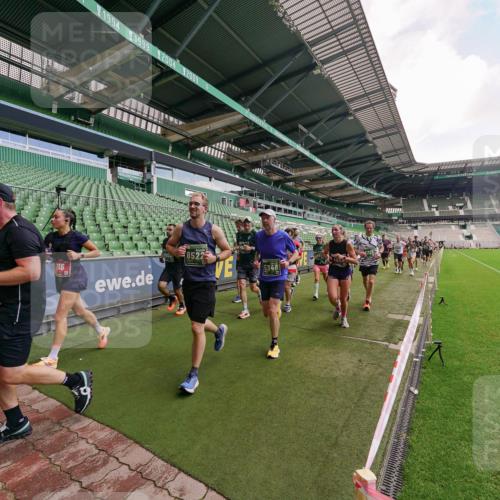 13.09.2026 - 21. swb-Marathon Bremen Michael Burmester http://msf.ph/oto/10310290 13.09.2026 13:07:41 Laufen im Stadion 132, 156, 303, 310, 372, 489, 551, 607, 613, 682, 716, 800, 808, 809, 831, 834, 846, 884, 911, 922, 1083, 1173, 1189, 1205, 1210, 1285, 1289, 1322, 1364, 1365, 1369, 1387, 1395, 1437, 1532, 1545, 1574, 1600, 1688, 1823, 1831, 1841, 1848, 1854, 1871, 1899, 1909, 1926, 1938, 2003, 2041, 2070, 2090, 2215, 2219, 2229, 2275, 2283, 2318, 2356, 2366, 2405, 2440, 2492, 2565, 2611, 2635, 2699, 2707, 2721, 2727, 2731, 2755, 2782, 2802, 2818, 2831, 2866, 2902, 2911, 2949, 2960 meine-sportfotos.de