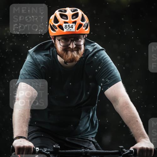 13.09.2026 - Stadtparktriathlon H.Heesch http://msf.ph/oto/10310292 13.09.2026 11:43:25 Radfahren 854, 914 meine-sportfotos.de