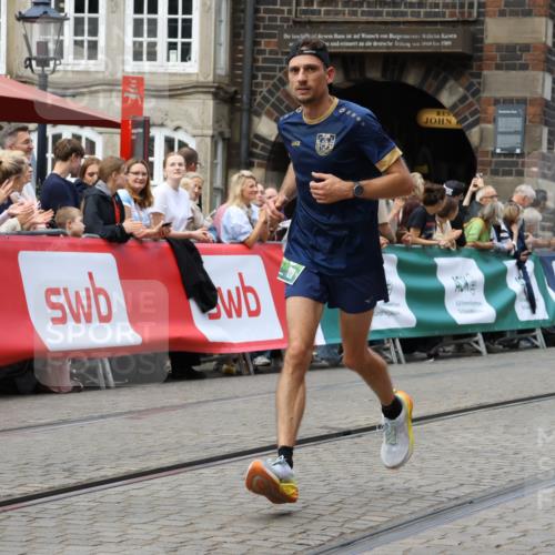 13.09.2026 - 21. swb-Marathon Bremen Strokosch-Dieckow http://msf.ph/oto/10310301 13.09.2026 13:03:40 Ziel 1372, 1950, 7206, 7478, 7715, 8028, 1587, 2889, 3500, 8096, 9642 meine-sportfotos.de