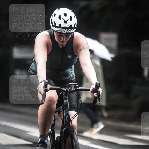 13.09.2026 - Stadtparktriathlon H.Heesch http://msf.ph/oto/10310359 13.09.2026 12:50:33 Radfahren 1159, 1160, 1292 meine-sportfotos.de