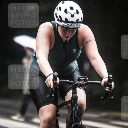 13.09.2026 - Stadtparktriathlon H.Heesch http://msf.ph/oto/10310372 13.09.2026 12:50:33 Radfahren 1159, 1160, 1292 meine-sportfotos.de
