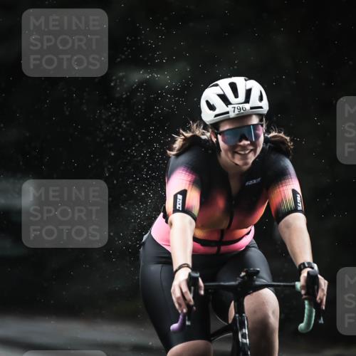 13.09.2026 - Stadtparktriathlon H.Heesch http://msf.ph/oto/10310399 13.09.2026 11:43:34 Radfahren 796, 812, 847, 937 meine-sportfotos.de