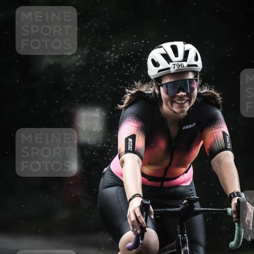 13.09.2026 - Stadtparktriathlon H.Heesch http://msf.ph/oto/10310408 13.09.2026 11:43:35 Radfahren 796, 812, 847, 937 meine-sportfotos.de