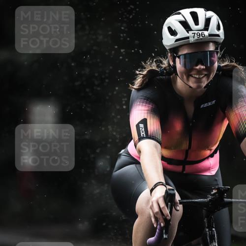 13.09.2026 - Stadtparktriathlon H.Heesch http://msf.ph/oto/10310416 13.09.2026 11:43:35 Radfahren 796, 812, 847, 937 meine-sportfotos.de
