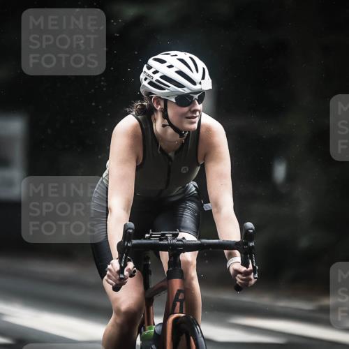 13.09.2026 - Stadtparktriathlon H.Heesch http://msf.ph/oto/10310420 13.09.2026 12:50:36 Radfahren 1159, 1160, 1292 meine-sportfotos.de