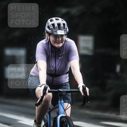 13.09.2026 - Stadtparktriathlon H.Heesch http://msf.ph/oto/10310431 13.09.2026 12:50:36 Radfahren 1159, 1160, 1292 meine-sportfotos.de