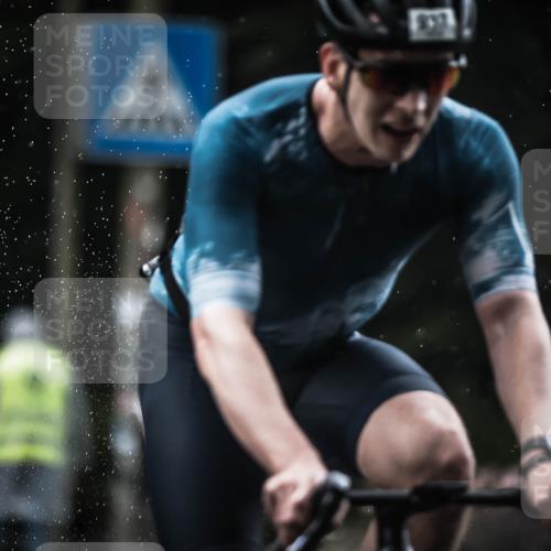 13.09.2026 - Stadtparktriathlon H.Heesch http://msf.ph/oto/10310443 13.09.2026 11:43:37 Radfahren 796, 812, 847, 937 meine-sportfotos.de