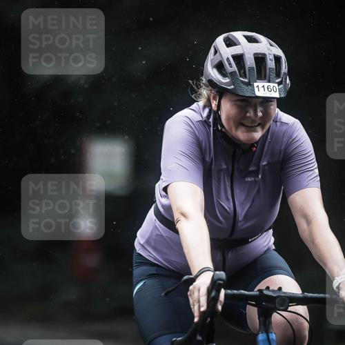 13.09.2026 - Stadtparktriathlon H.Heesch http://msf.ph/oto/10310455 13.09.2026 12:50:37 Radfahren 1159, 1160, 1292 meine-sportfotos.de