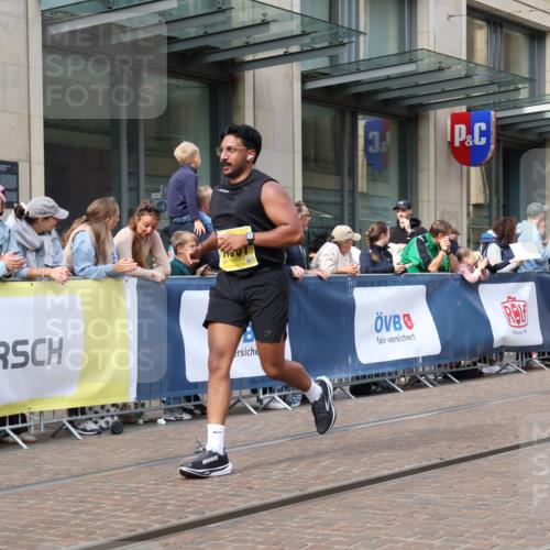 13.09.2026 - 21. swb-Marathon Bremen Strokosch-Dieckow http://msf.ph/oto/10310464 13.09.2026 10:55:04 Ziel 10203, 10256, 10725, 10788, 11014, 11414, 11466, 11631, 11748, 11910, 11941, 11975, 11977, 12030, 12201, 12218, 12258, 12348, 12549, 10555, 10589, 10646, 10901, 11001, 11040, 11569, 11620, 11860, 11889, 11908, 11976, 12313, 12800, 13592 meine-sportfotos.de