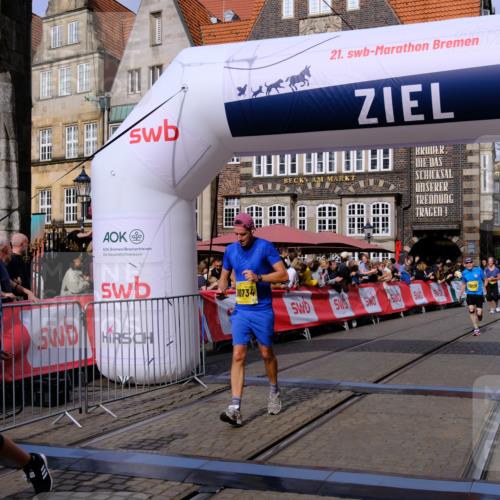 13.09.2026 - 21. swb-Marathon Bremen Tim E. http://msf.ph/oto/10310492 13.09.2026 10:53:05 Ziel 10193, 10304, 10339, 10652, 10734, 10827, 10906, 11002, 11038, 11109, 11144, 11362, 11386, 11597, 12019, 12338, 12399 meine-sportfotos.de