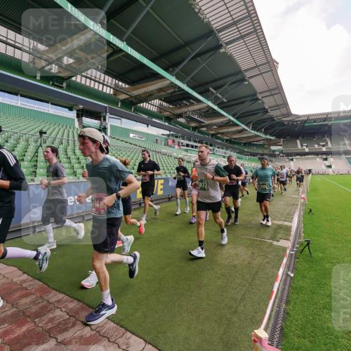 13.09.2026 - 21. swb-Marathon Bremen Michael Burmester http://msf.ph/oto/10310496 13.09.2026 13:07:59 Laufen im Stadion 132, 156, 310, 372, 489, 551, 607, 682, 716, 800, 808, 809, 831, 834, 846, 884, 911, 922, 1025, 1083, 1124, 1173, 1189, 1205, 1210, 1285, 1289, 1322, 1364, 1369, 1387, 1395, 1437, 1532, 1545, 1559, 1600, 1688, 1831, 1841, 1848, 1854, 1871, 1899, 1926, 1938, 2003, 2041, 2070, 2090, 2215, 2219, 2229, 2283, 2318, 2366, 2380, 2405, 2440, 2467, 2492, 2565, 2611, 2635, 2699, 2707, 2721, 2727, 2731, 2755, 2782, 2802, 2818, 2823, 2831, 2841, 2866, 2897, 2911, 2930, 2949, 2960 meine-sportfotos.de