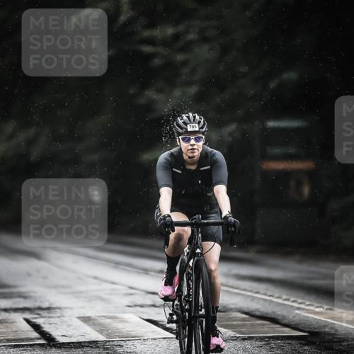 13.09.2026 - Stadtparktriathlon H.Heesch http://msf.ph/oto/10310512 13.09.2026 11:43:48 Radfahren 795, 938 meine-sportfotos.de