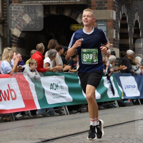 13.09.2026 - 21. swb-Marathon Bremen Strokosch-Dieckow http://msf.ph/oto/10310516 13.09.2026 13:03:47 Ziel 1372, 1950, 3092, 7206, 7715, 895, 2094, 2889, 3500, 4236, 8096, 9061, 9129, 9642 meine-sportfotos.de