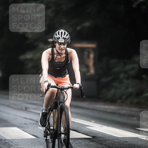 13.09.2026 - Stadtparktriathlon H.Heesch http://msf.ph/oto/10310518 13.09.2026 12:50:52 Radfahren 1096, 1107, 1143 meine-sportfotos.de