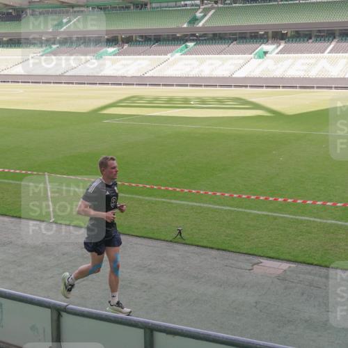 13.09.2026 - 21. swb-Marathon Bremen Michael Burmester http://msf.ph/oto/10310526 13.09.2026 12:45:15 Laufen im Stadion 195, 280, 339, 474, 493, 508, 623, 678, 681, 715, 788, 969, 1017, 1241, 1264, 1277, 1301, 1335, 1372, 1498, 1696, 1770, 1863, 1937, 1975, 2020, 2084, 2098, 2297, 2889, 3092, 3271, 3609, 4110, 4118, 4157, 4328, 4739, 4904, 5092, 5369, 5719, 5996, 6918, 6973, 7015, 7206, 7265, 7336, 7478, 7715, 8028, 8054, 8096, 8319, 8325, 8331, 8756, 8936, 9070, 9129, 9137, 9273, 9306, 9583, 9642, 13063, 13168, 13237, 371, 439, 603, 640, 650, 735, 744, 957, 1336, 1411, 1667, 1822 meine-sportfotos.de