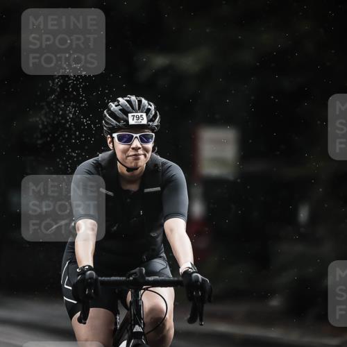 13.09.2026 - Stadtparktriathlon H.Heesch http://msf.ph/oto/10310558 13.09.2026 11:43:49 Radfahren 795, 938 meine-sportfotos.de