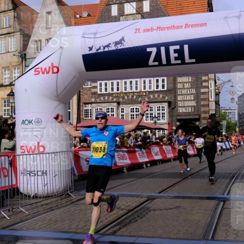 13.09.2026 - 21. swb-Marathon Bremen Tim E. http://msf.ph/oto/10310571 13.09.2026 10:53:08 Ziel 10193, 10304, 10339, 10652, 10734, 10827, 10863, 11002, 11038, 11144, 11238, 11362, 11386, 11597, 11766, 12019, 12338, 12399 meine-sportfotos.de