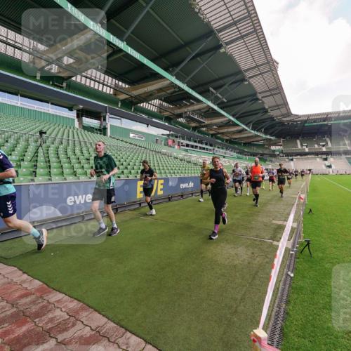 13.09.2026 - 21. swb-Marathon Bremen Michael Burmester http://msf.ph/oto/10310591 13.09.2026 13:08:06 Laufen im Stadion 132, 156, 310, 489, 551, 607, 682, 716, 800, 808, 809, 831, 834, 846, 884, 911, 922, 1025, 1124, 1173, 1189, 1210, 1285, 1289, 1322, 1364, 1369, 1387, 1395, 1398, 1532, 1545, 1559, 1600, 1688, 1831, 1841, 1854, 1871, 1899, 1926, 1938, 2003, 2041, 2070, 2090, 2215, 2219, 2229, 2283, 2318, 2366, 2380, 2405, 2413, 2440, 2467, 2492, 2565, 2611, 2635, 2699, 2707, 2721, 2727, 2731, 2755, 2782, 2802, 2818, 2823, 2831, 2841, 2866, 2897, 2911, 2930, 2949, 2960 meine-sportfotos.de