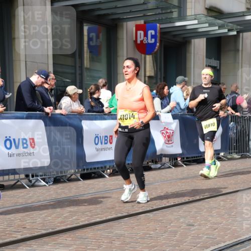 13.09.2026 - 21. swb-Marathon Bremen Strokosch-Dieckow http://msf.ph/oto/10310627 13.09.2026 10:55:08 Ziel 10203, 10256, 10297, 10379, 10529, 10725, 10788, 10881, 11014, 11377, 11414, 11466, 11557, 11631, 11748, 11862, 11910, 11941, 11975, 11977, 12030, 12150, 12201, 12218, 12258, 12348, 12549, 10555, 10646, 10901, 11001, 11620, 11631, 11860, 11889, 11908, 11976, 12313, 12800, 13592 meine-sportfotos.de
