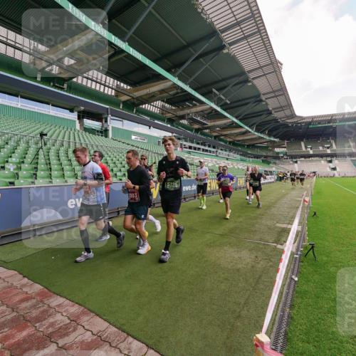 13.09.2026 - 21. swb-Marathon Bremen Michael Burmester http://msf.ph/oto/10310641 13.09.2026 13:08:10 Laufen im Stadion 132, 156, 489, 551, 607, 682, 716, 800, 808, 809, 831, 834, 846, 884, 911, 922, 1025, 1124, 1173, 1189, 1210, 1285, 1289, 1322, 1364, 1369, 1387, 1395, 1398, 1532, 1559, 1600, 1688, 1831, 1841, 1854, 1871, 1899, 1926, 1938, 2003, 2041, 2070, 2090, 2215, 2219, 2229, 2283, 2318, 2366, 2380, 2405, 2413, 2440, 2467, 2492, 2565, 2611, 2635, 2692, 2699, 2721, 2727, 2731, 2755, 2782, 2802, 2818, 2823, 2831, 2841, 2866, 2897, 2911, 2930, 2949, 2960 meine-sportfotos.de