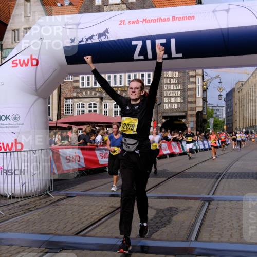 13.09.2026 - 21. swb-Marathon Bremen Tim E. http://msf.ph/oto/10310643 13.09.2026 10:53:10 Ziel 10304, 10339, 10652, 10714, 10734, 10827, 10863, 11002, 11038, 11238, 11386, 11575, 11597, 11766, 12019, 12338, 12369, 12399 meine-sportfotos.de
