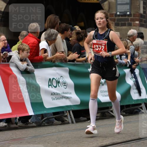 13.09.2026 - 21. swb-Marathon Bremen Strokosch-Dieckow http://msf.ph/oto/10310670 13.09.2026 13:03:50 Ziel 1090, 1372, 1950, 3092, 5024, 5719, 7715, 895, 2094, 2889, 3500, 4236, 9061, 9129, 9544, 9642 meine-sportfotos.de